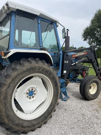 Image of Ford 7710 equipment image 2