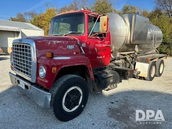 Main image Ford 8000