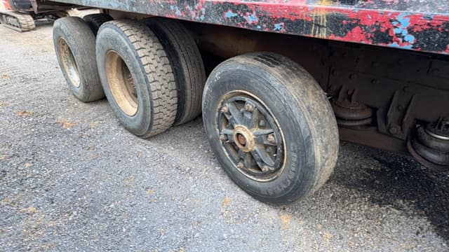 Image of Ford F-8000 equipment image 4