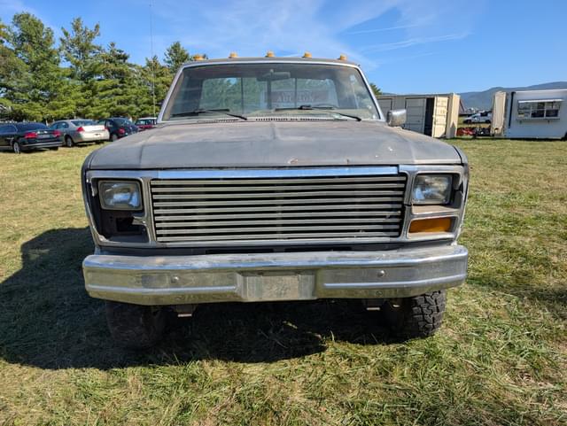 Image of Ford F-250 equipment image 1