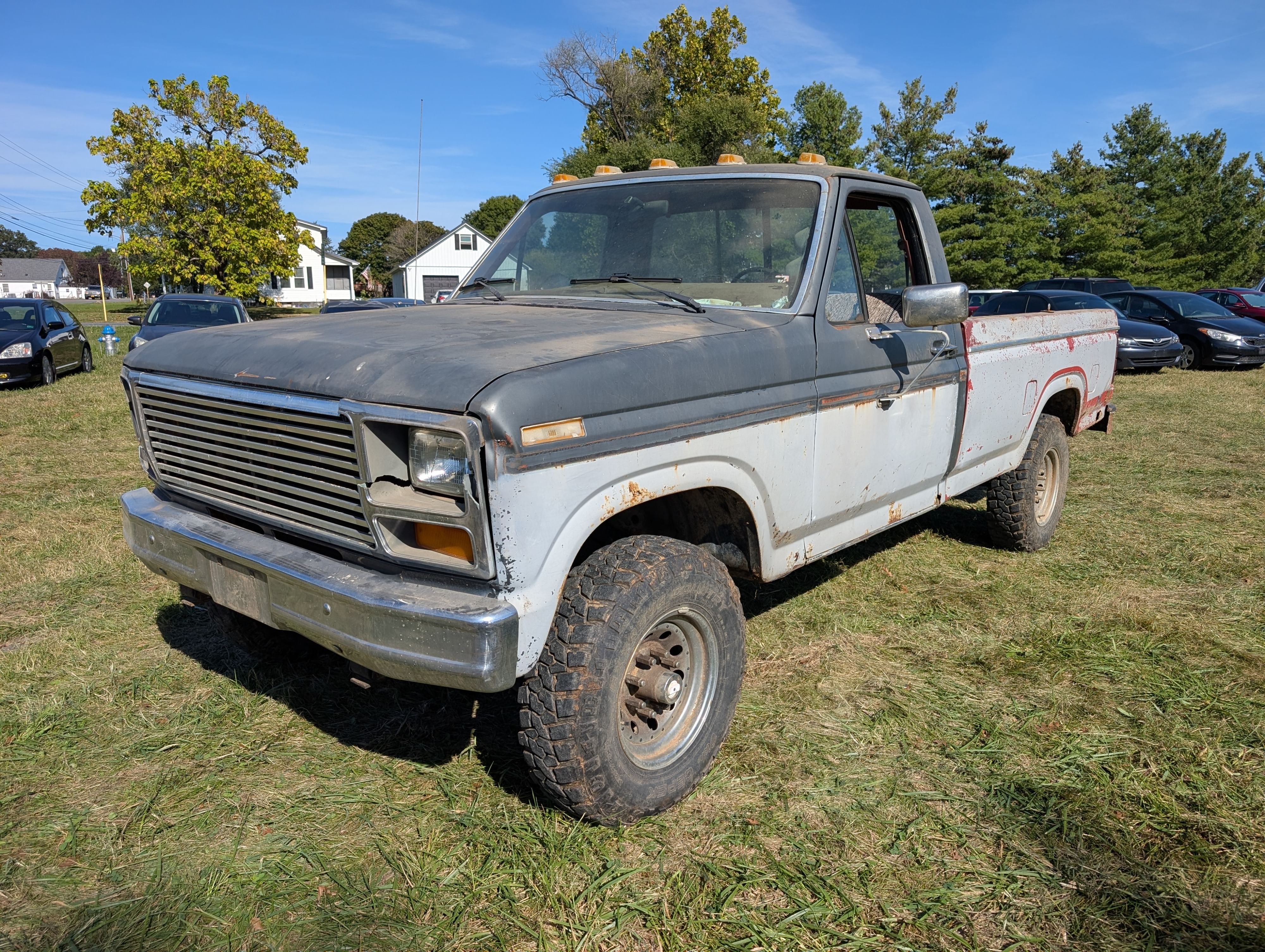 1986 Ford F-250 Equipment Image0