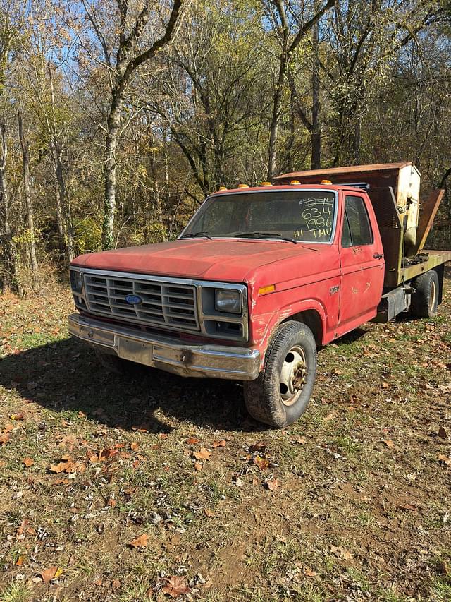 Image of Ford F-350 equipment image 1