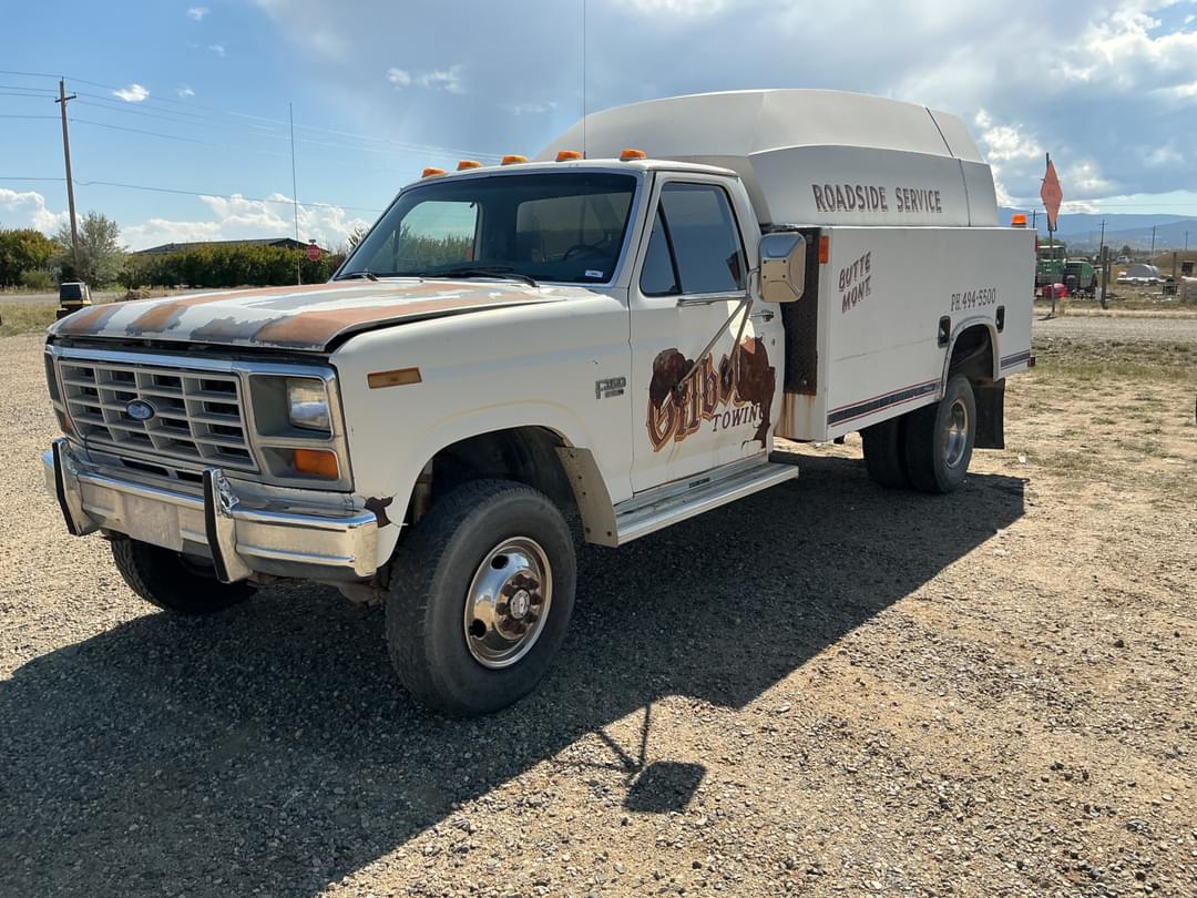 Image of Ford F-350 Primary image