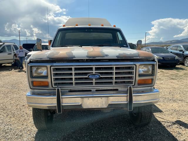 Image of Ford F-350 equipment image 1