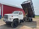 1986 Ford F-700 Image