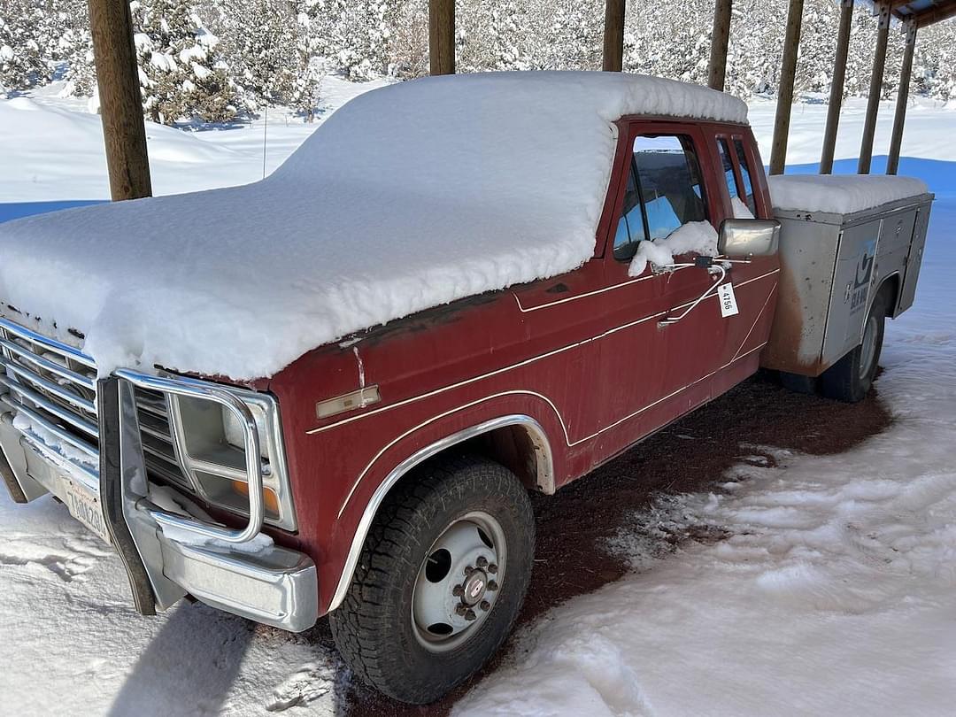 Image of Ford F-250 Primary image