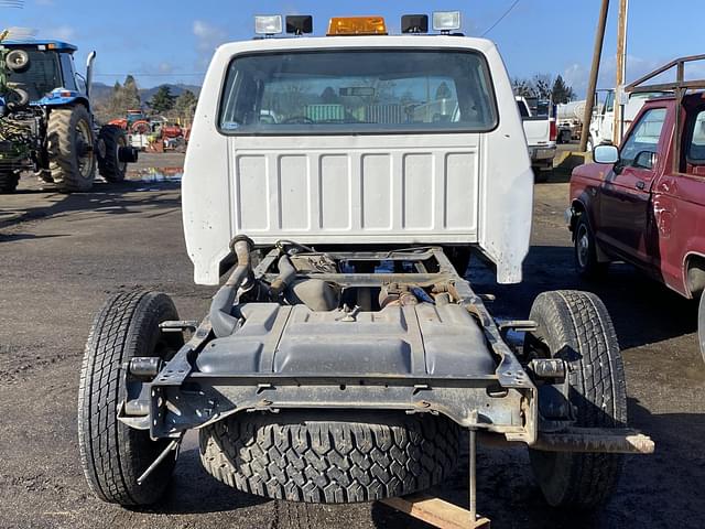 Image of Ford F-350 equipment image 3