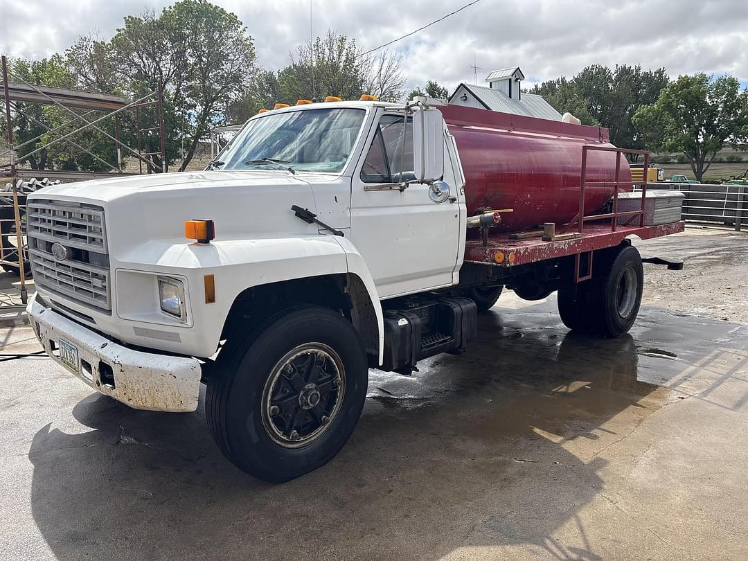 Image of Ford F7000 Primary image