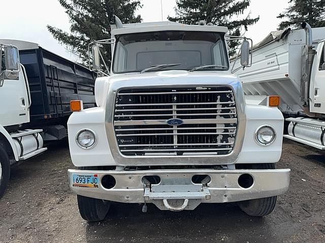 Image of Ford L9000 equipment image 1