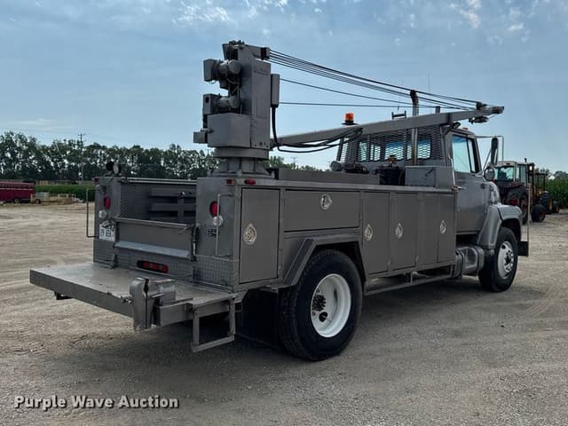 Image of Ford LN7000 equipment image 4