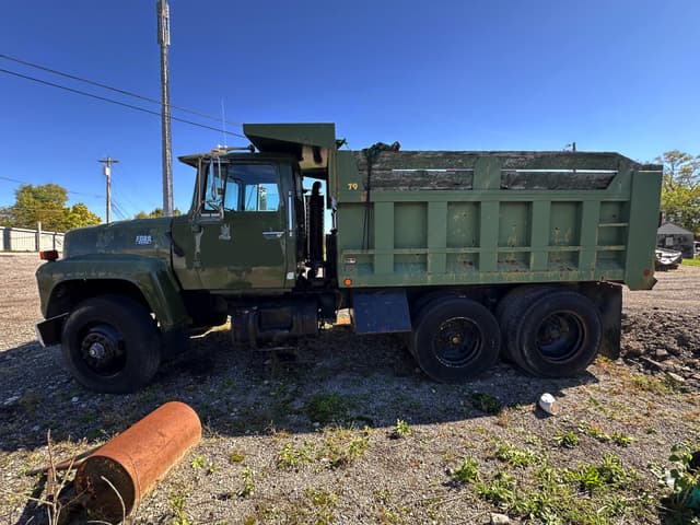 Image of Ford LN9000 equipment image 4