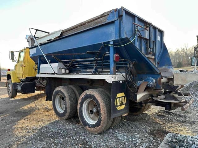 Image of Ford LNT8000 equipment image 2