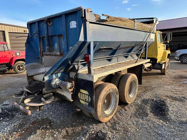 Image of Ford LNT8000 equipment image 4