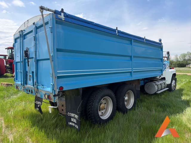 Image of Ford LTL9000 equipment image 4