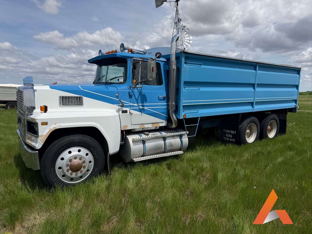 Image of Ford LTL9000 Primary image