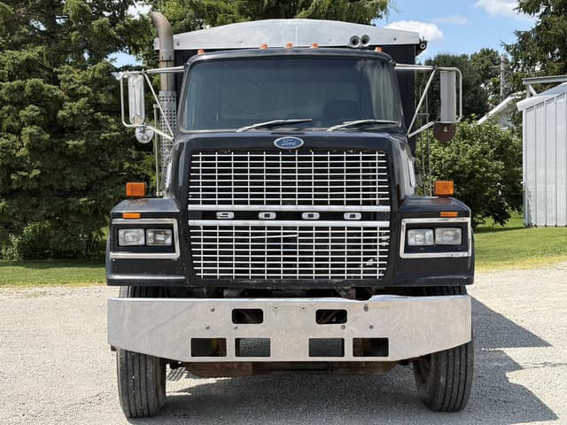 Image of Ford LTL9000 equipment image 1