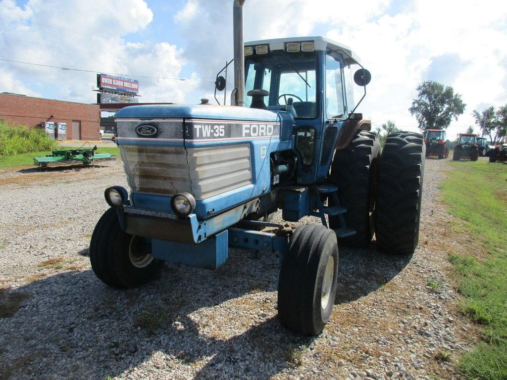 Image of Ford TW-35 Primary image