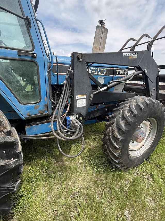 Image of Ford TW-5 equipment image 3