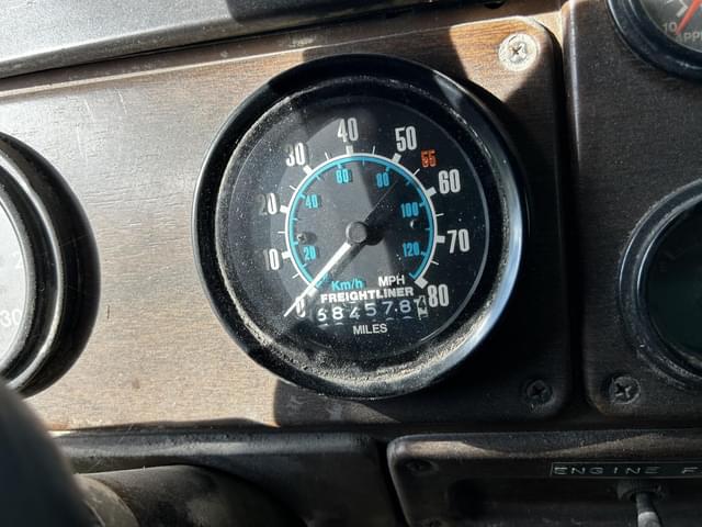 Image of Freightliner MB80 equipment image 4