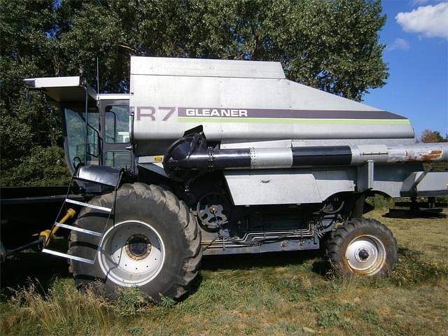 Image of Gleaner R7 equipment image 4