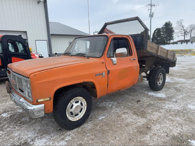 Image of GMC 2500 equipment image 4