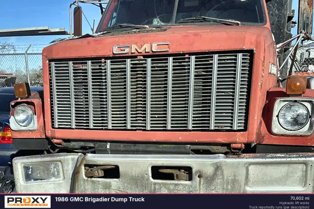 Image of GMC 9500 equipment image 1