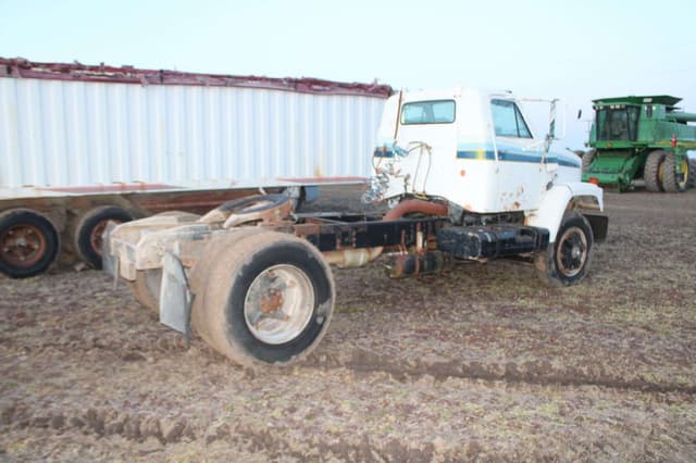 Image of GMC Brigadier equipment image 4