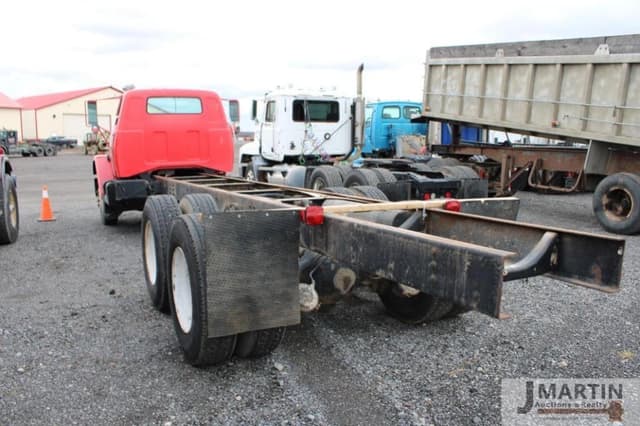 Image of GMC Brigadier equipment image 3