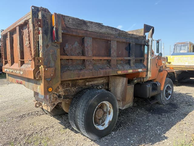 Image of GMC Brigadier equipment image 3