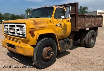 1986 GMC C6000 Equipment Image0