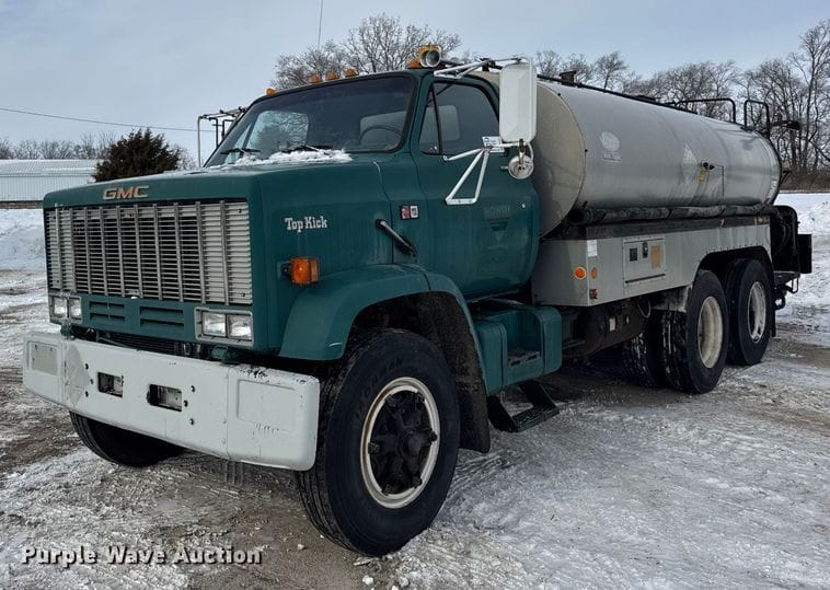 1986 GMC C7000 Equipment Image0