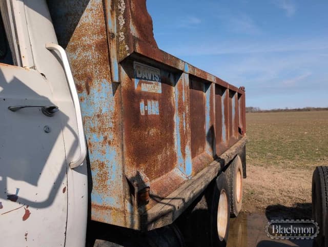 Image of GMC Brigadier equipment image 2