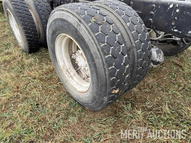 Image of GMC General equipment image 4