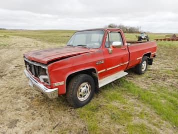 Main image GMC Sierra Classic