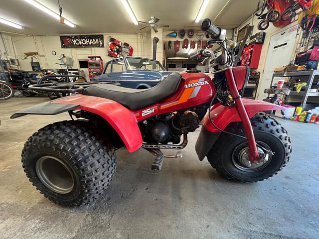 Image of Honda ATC125M equipment image 1