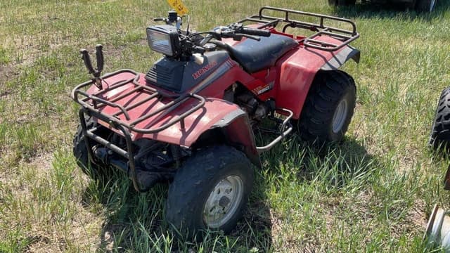 Image of Honda Fourtrax 250 equipment image 1