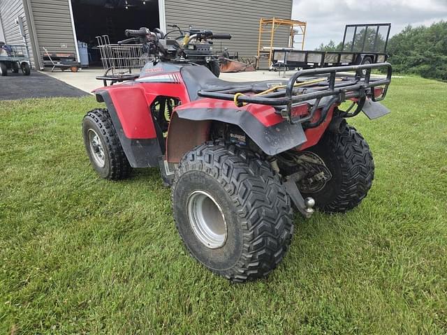 Image of Honda Fourtrax 250 equipment image 2
