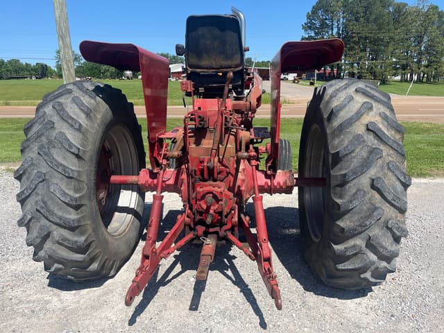 Image of International Harvester 856 equipment image 3