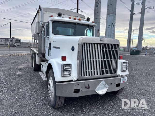 Image of International 9370 equipment image 3