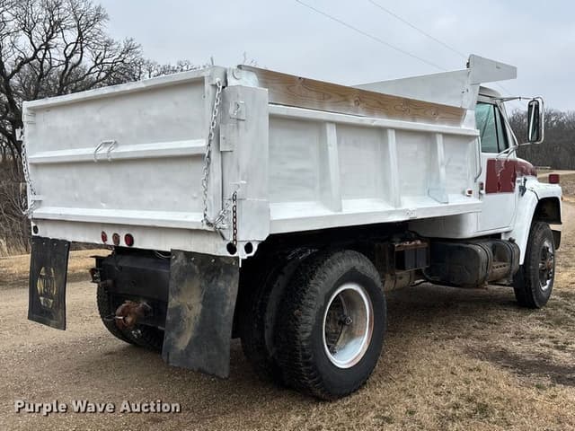 Image of International 1954 equipment image 4