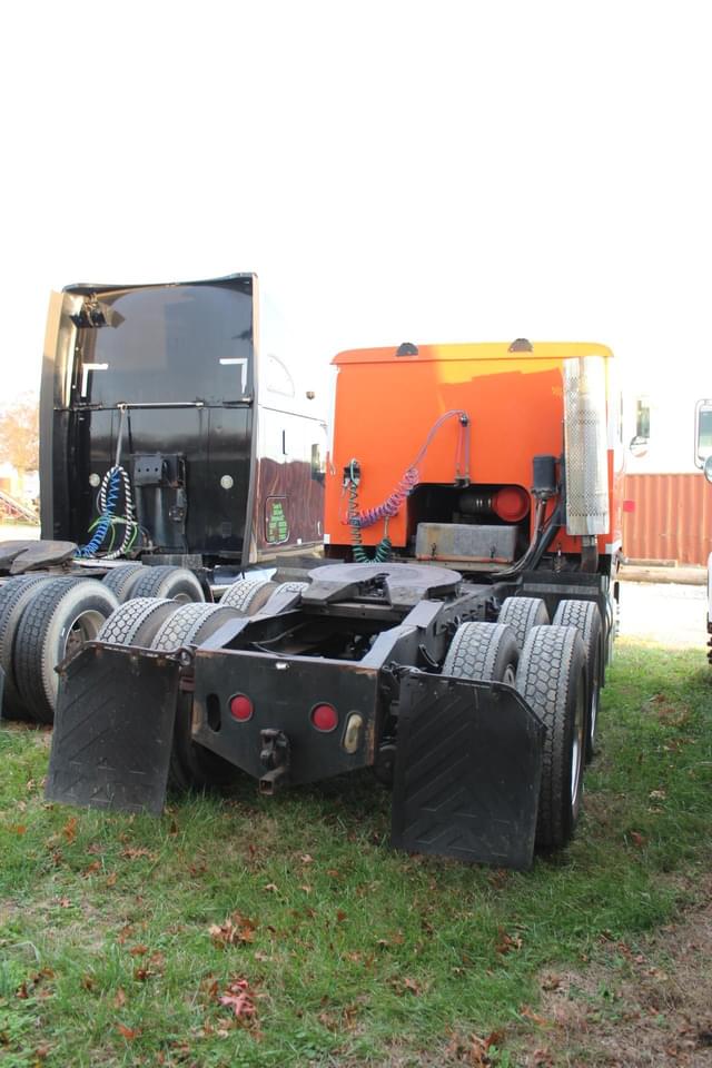 Image of International 9600 equipment image 3