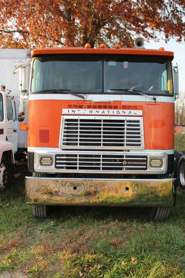 Image of International 9600 equipment image 1