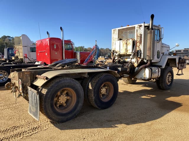 Image of International Paystar 5000 equipment image 2