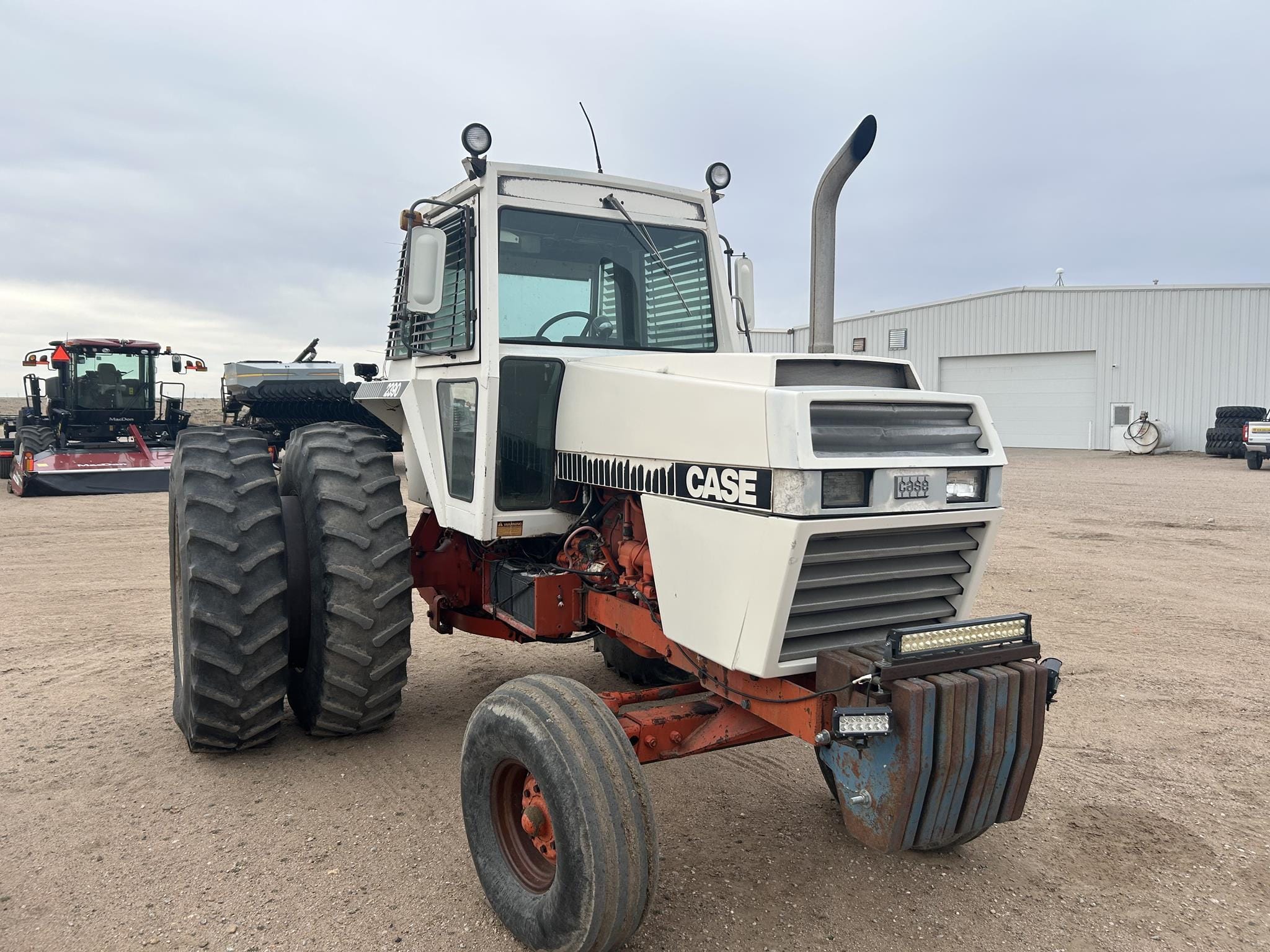 1986 J.I. Case 2390 Equipment Image0