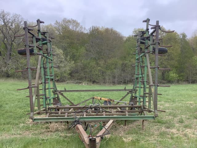 Image of John Deere 1010 equipment image 1