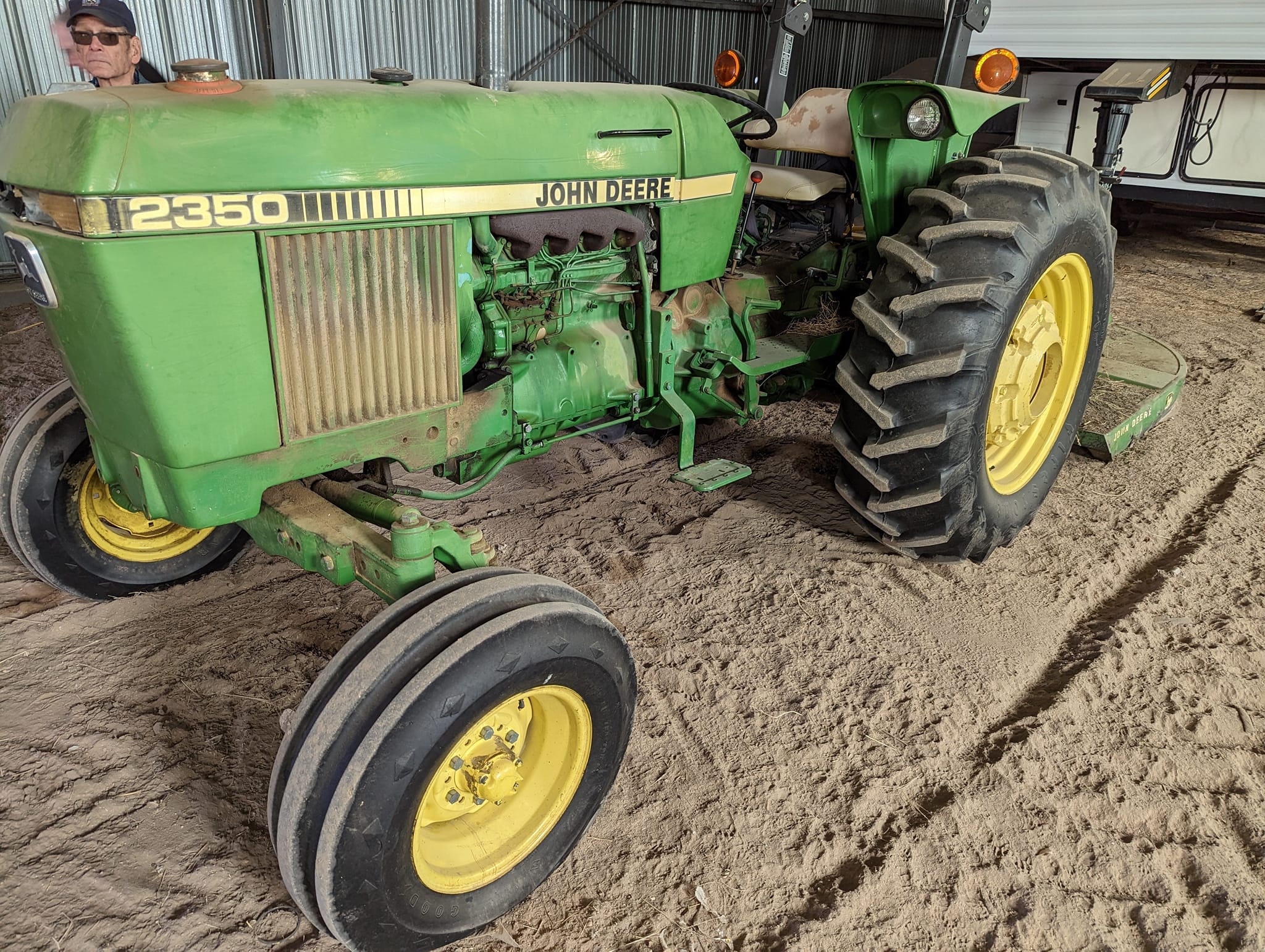 Main image John Deere 2350