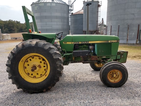Main image John Deere 2750