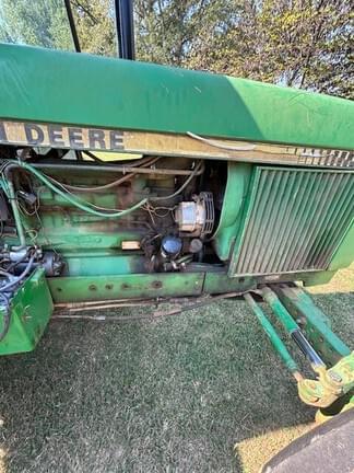 Image of John Deere 2950 equipment image 2