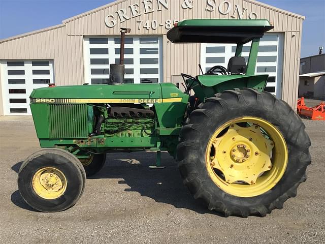 Image of John Deere 2950 equipment image 1