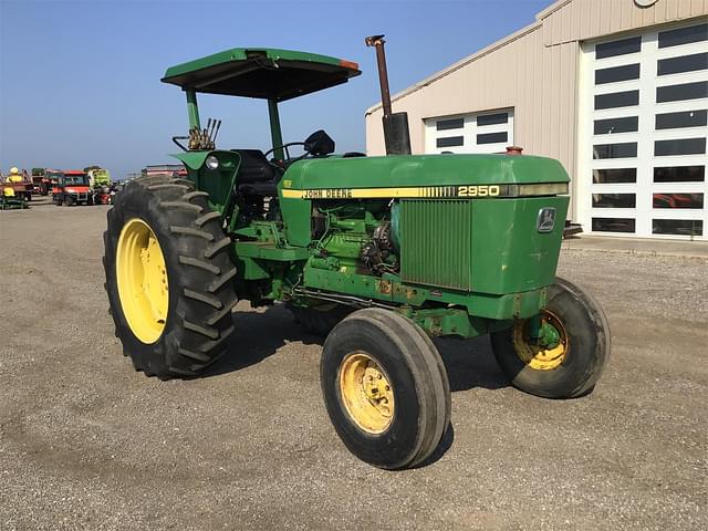 Image of John Deere 2950 equipment image 2